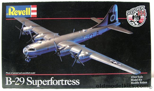 Revell 1/144 B-29 Superfortress, 1049 plastic model kit